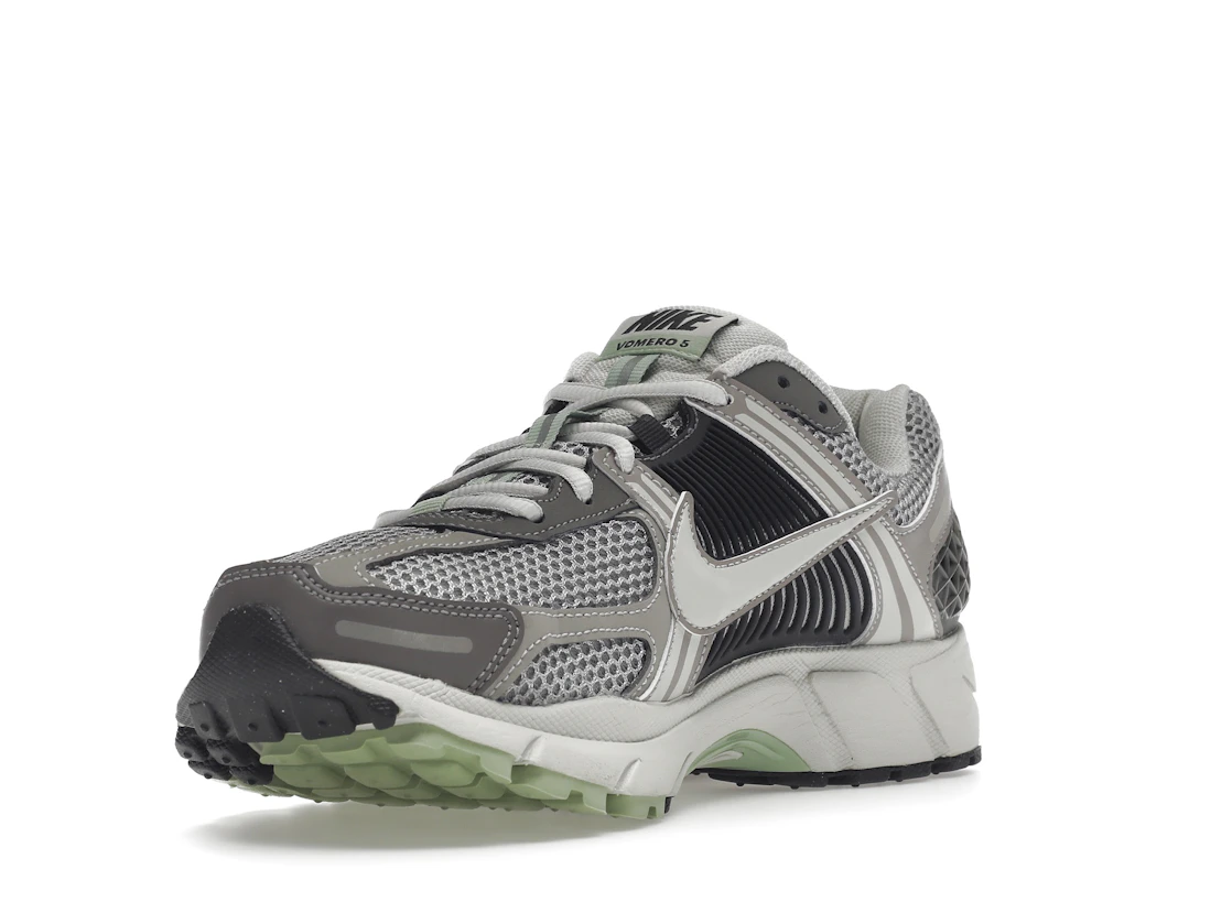 Nike Zoom Vomero 5 Cobblestone Flat Pewter (Women's)
