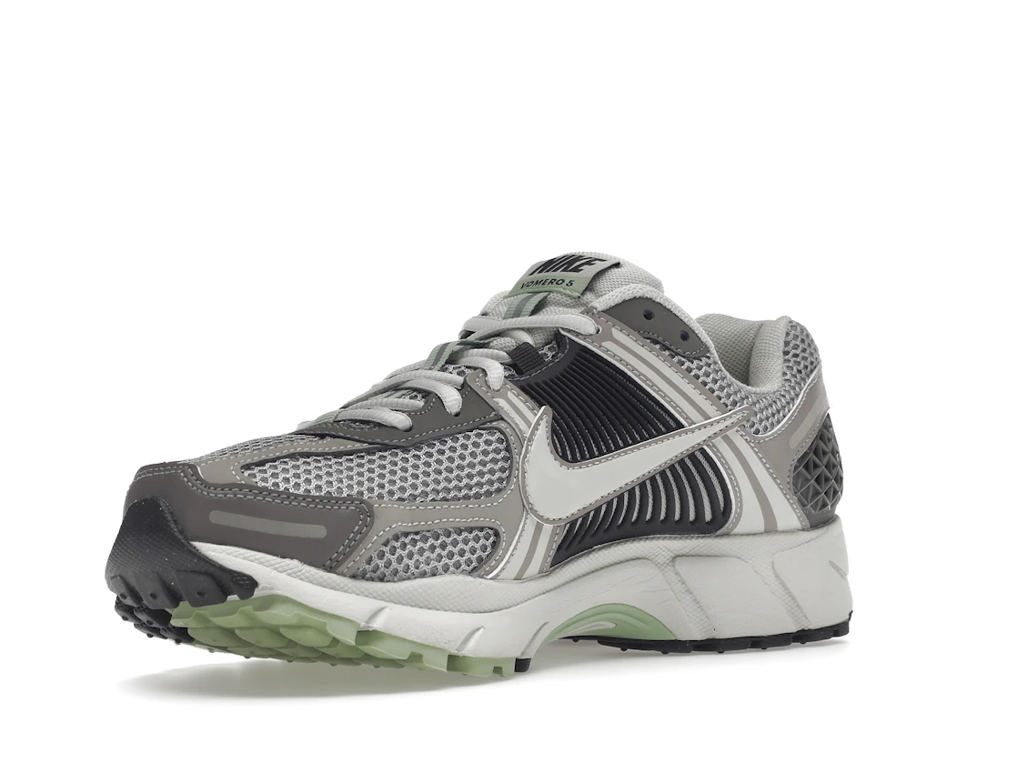 Nike Zoom Vomero 5 Cobblestone Flat Pewter (Women's)