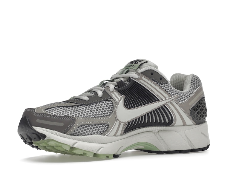 Nike Zoom Vomero 5 Cobblestone Flat Pewter (Women's)