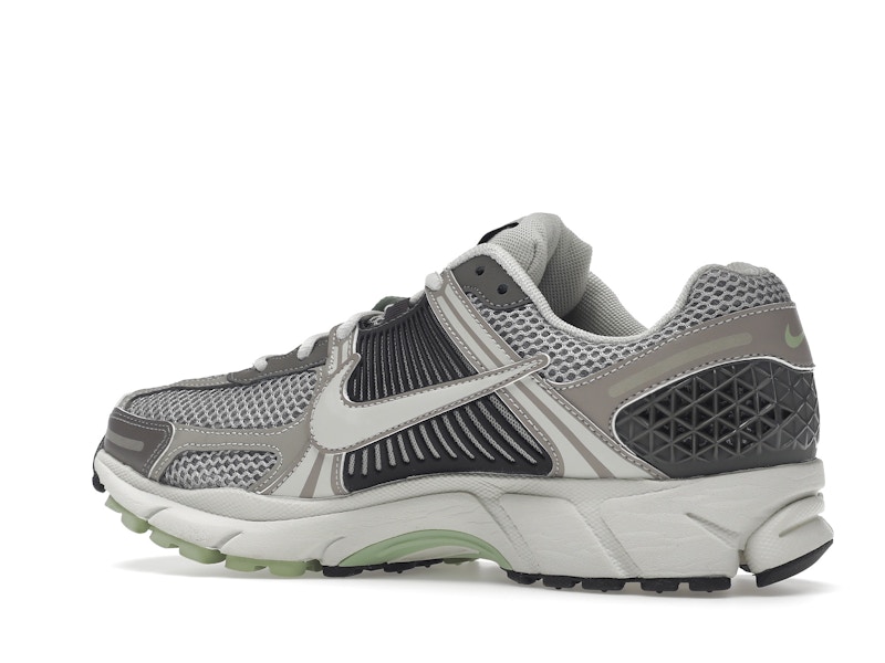 Nike Zoom Vomero 5 Cobblestone Flat Pewter (Women's)