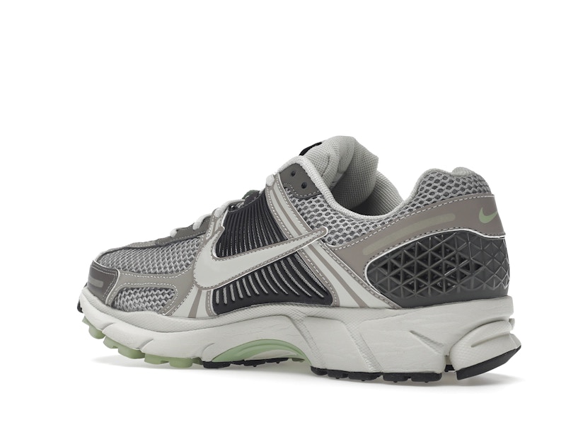 Nike Zoom Vomero 5 Cobblestone Flat Pewter (Women's)