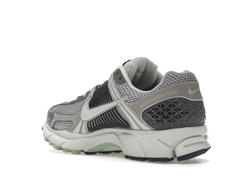 Nike Zoom Vomero 5 Cobblestone Flat Pewter (Women's)