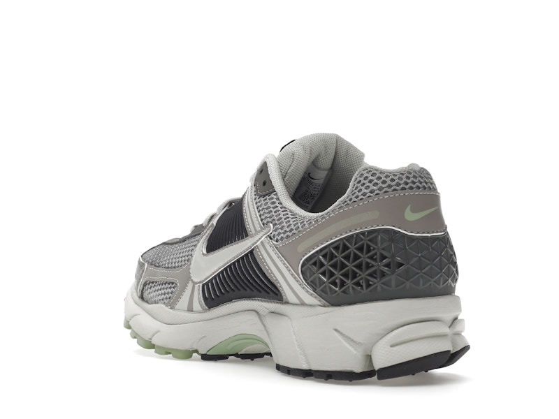 Nike Zoom Vomero 5 Cobblestone Flat Pewter (Women's)