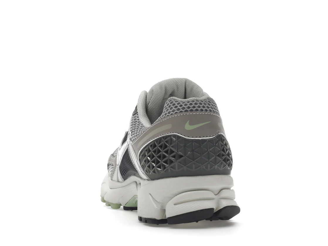 Nike Zoom Vomero 5 Cobblestone Flat Pewter (Women's)