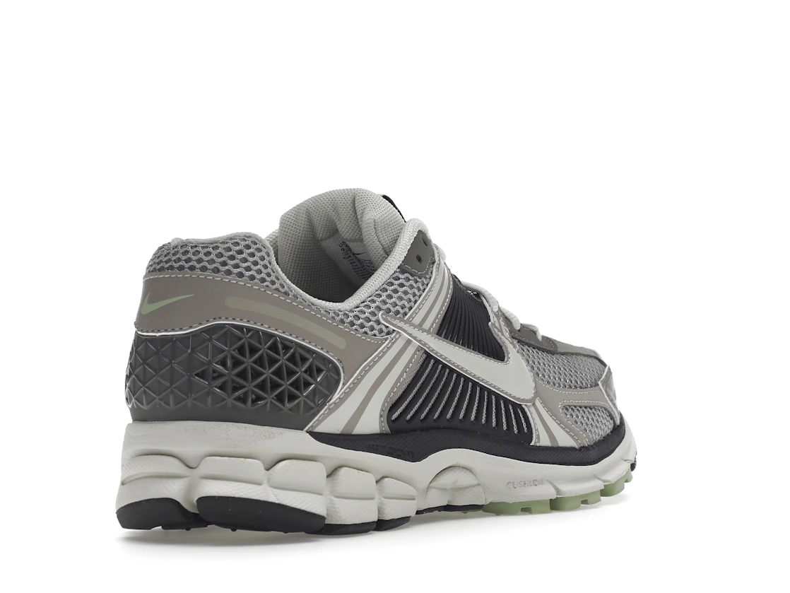 Nike Zoom Vomero 5 Cobblestone Flat Pewter (Women's)
