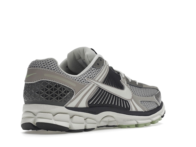 Nike Zoom Vomero 5 Cobblestone Flat Pewter (Women's)