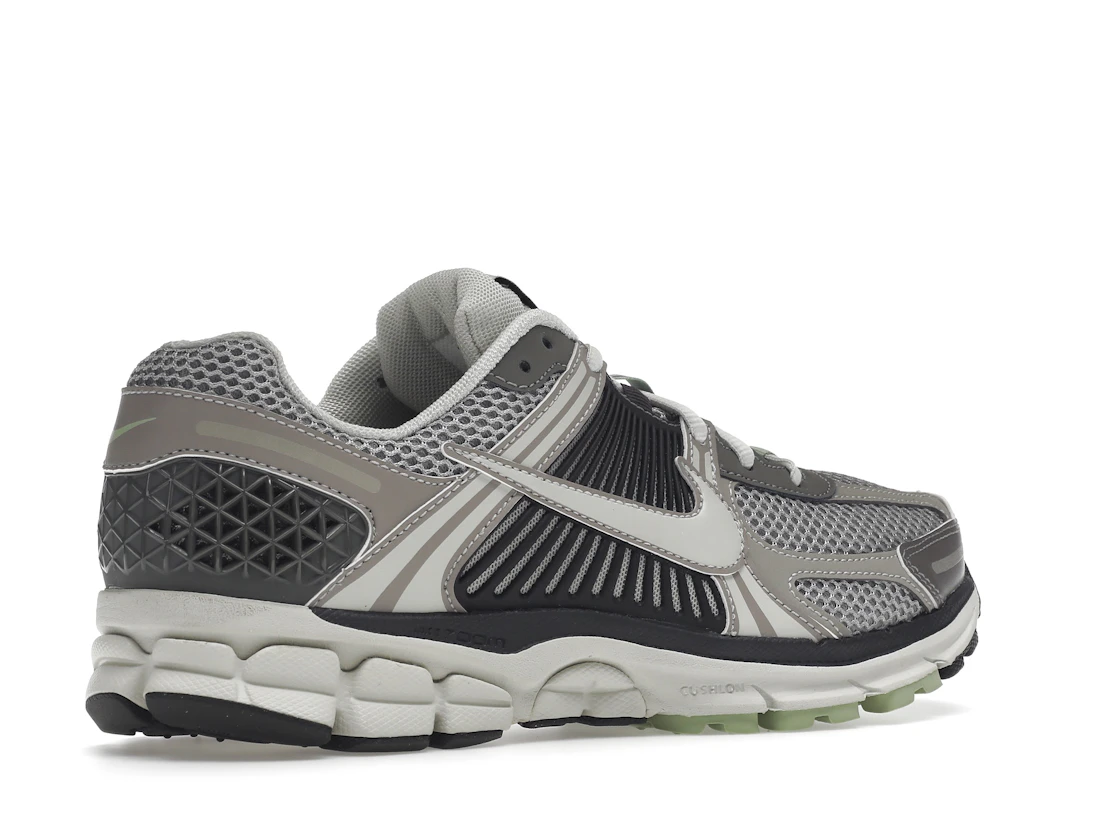 Nike Zoom Vomero 5 Cobblestone Flat Pewter (Women's)