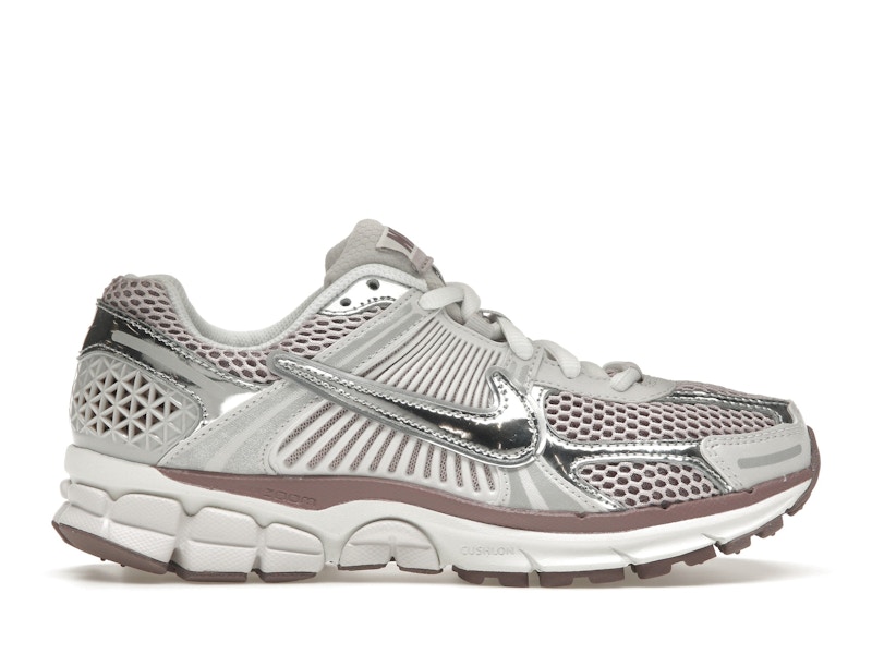 話題の人気 Nike Zoom Vomero 5 Metallic Silver Platinum Violet (Women's 靴