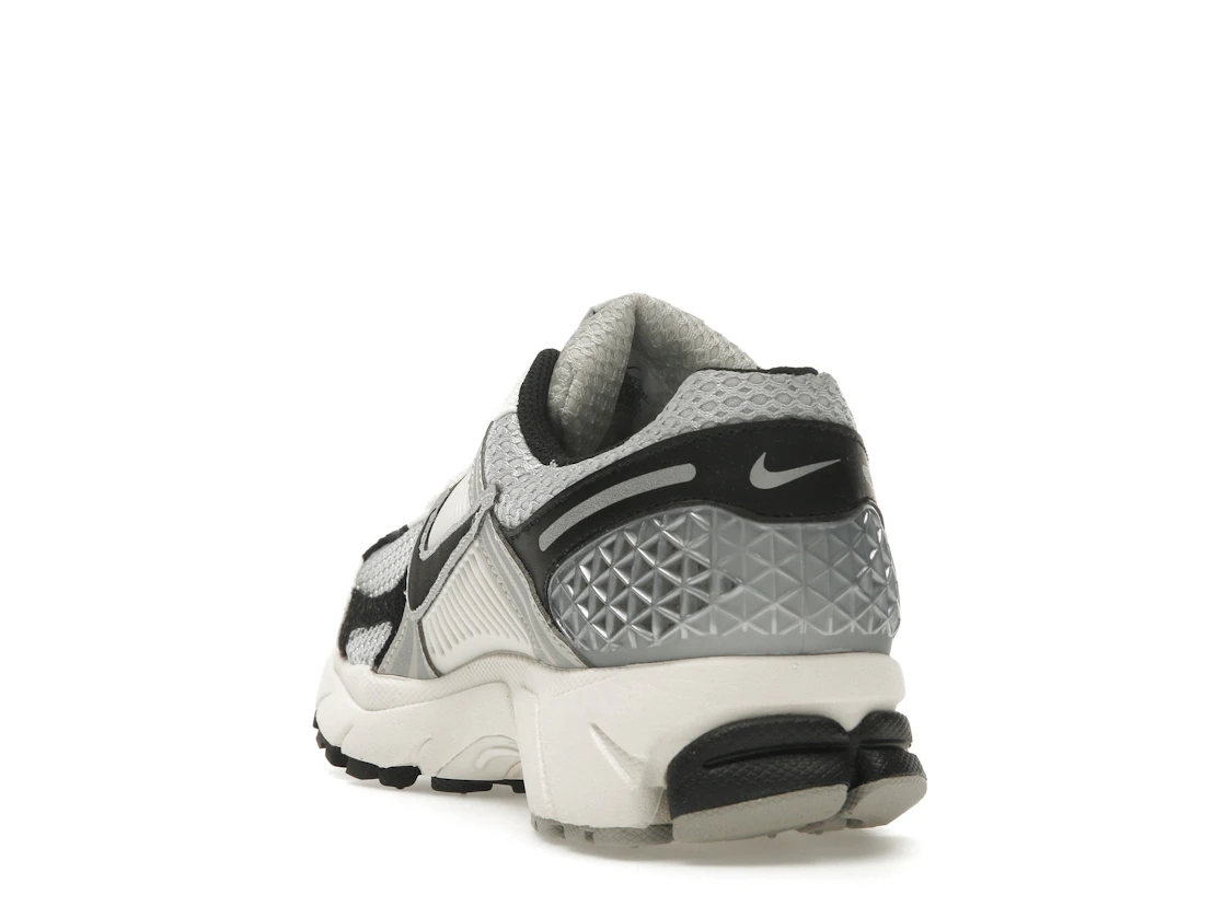 Nike Zoom Vomero 5 Photon Dust Black (Women's)