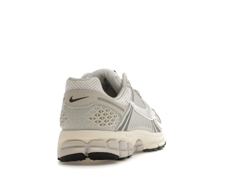 Nike Zoom Vomero 5 Platinum Tint