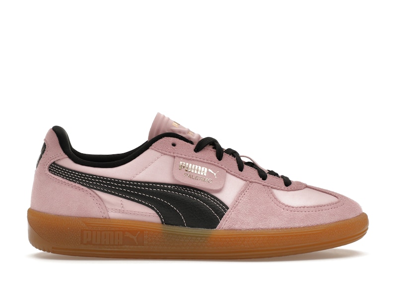 Bright pink pumas sale