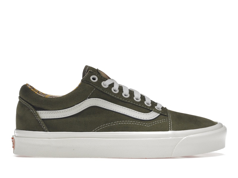 Olive green store vans old skool