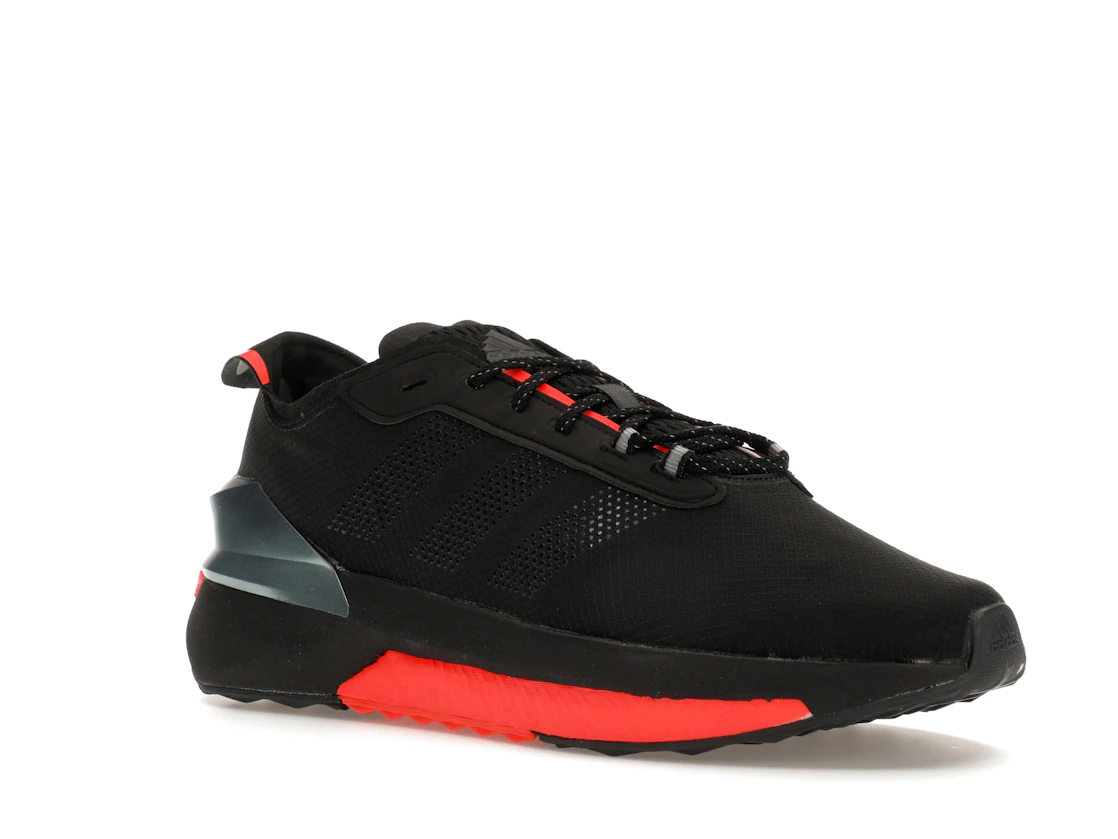 adidas Avryn Core Black Solar Red