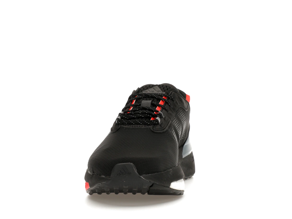 adidas Avryn Core Black Solar Red
