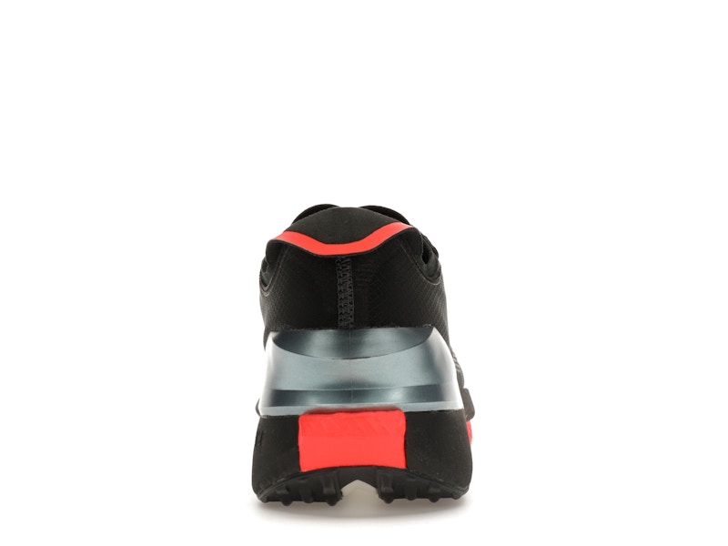 adidas Avryn Core Black Solar Red