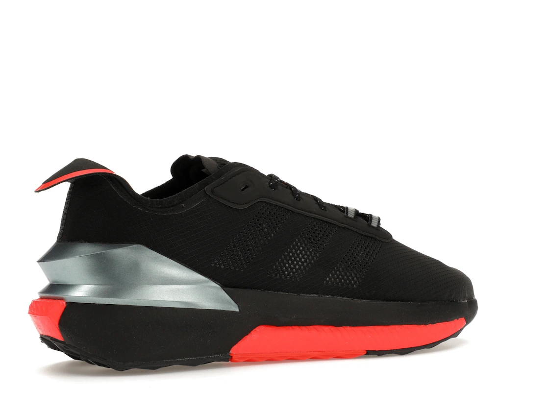 adidas Avryn Core Black Solar Red