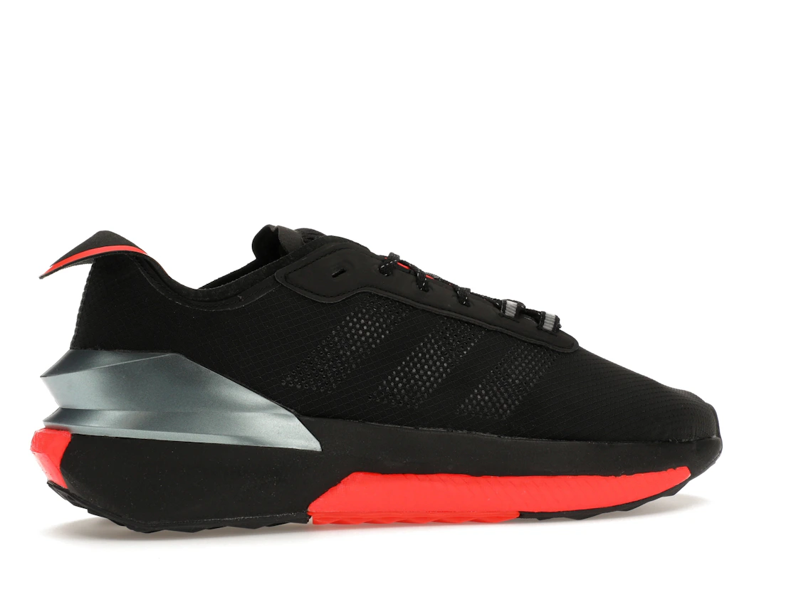 adidas Avryn Core Black Solar Red