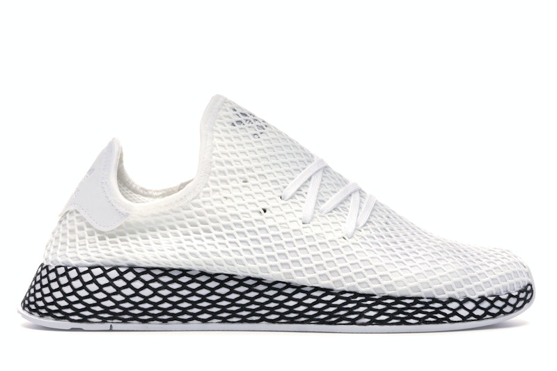 Adidas deerupt men store