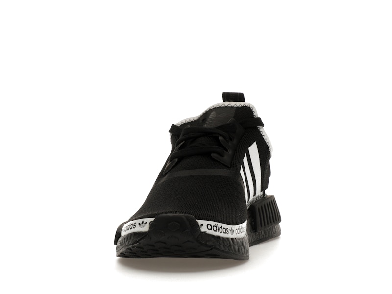 adidas NMD R1 Oreo - 360° view 11