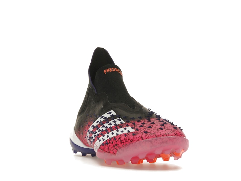 adidas Predator Freak Laceless TF Shock Pink