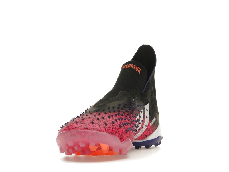 adidas Predator Freak Laceless TF Shock Pink
