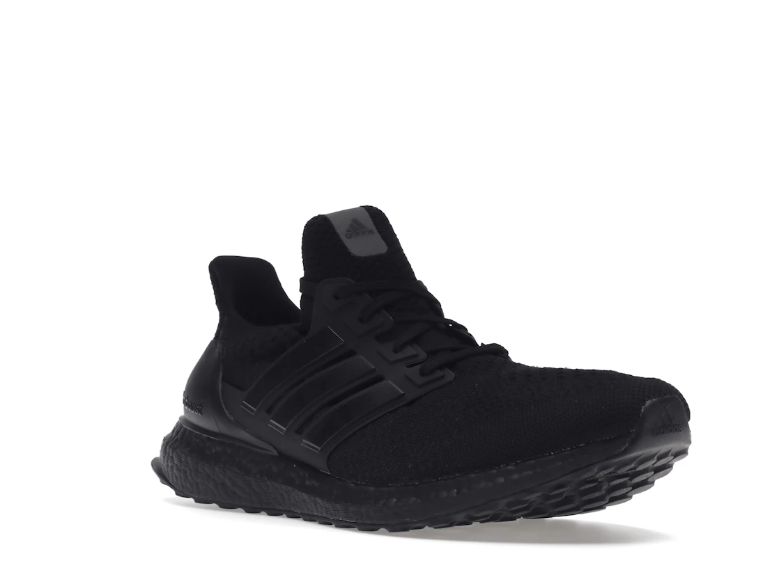 adidas Ultra Boost 5.0 DNA Triple Black