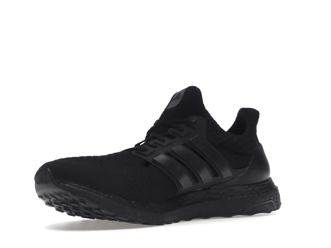 adidas Ultra Boost 5.0 DNA Triple Black