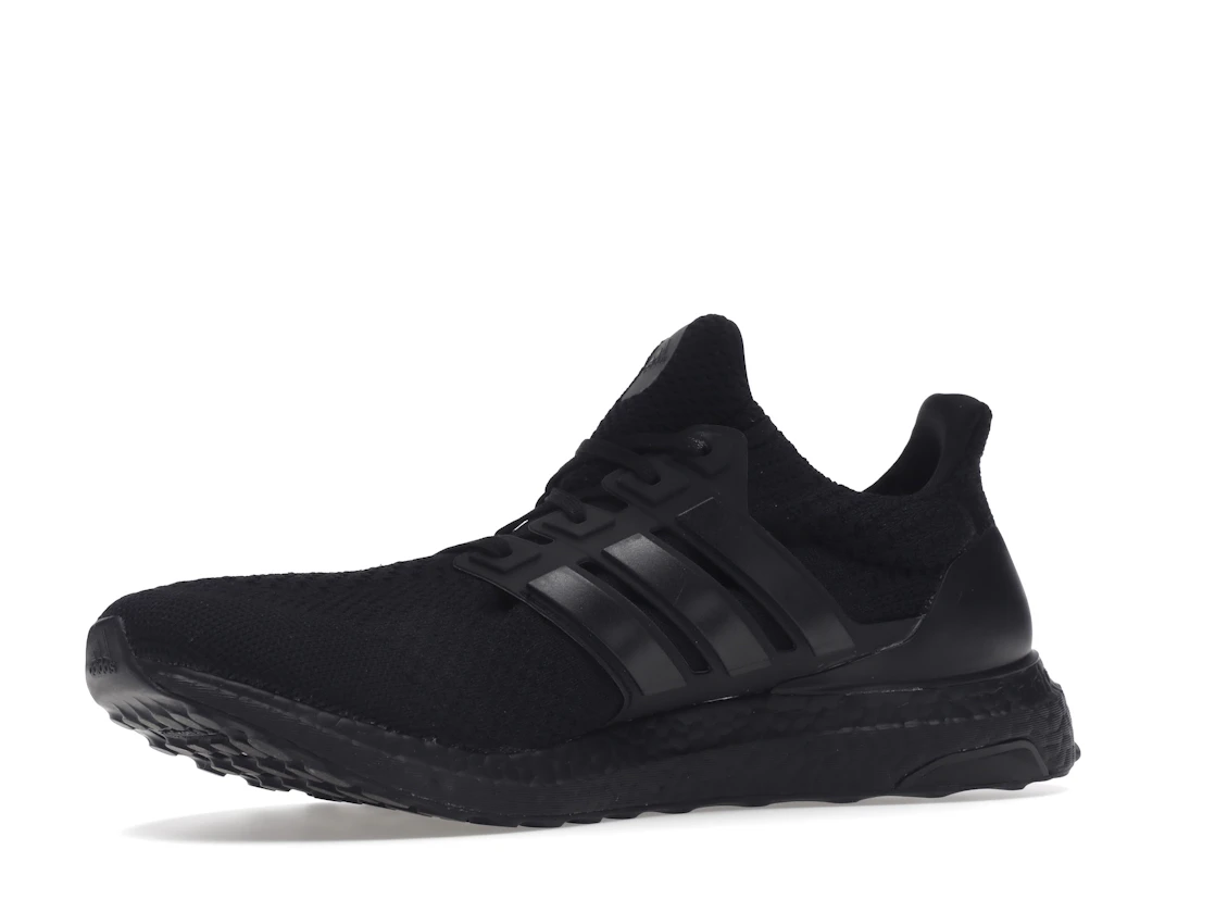 adidas Ultra Boost 5.0 DNA Triple Black