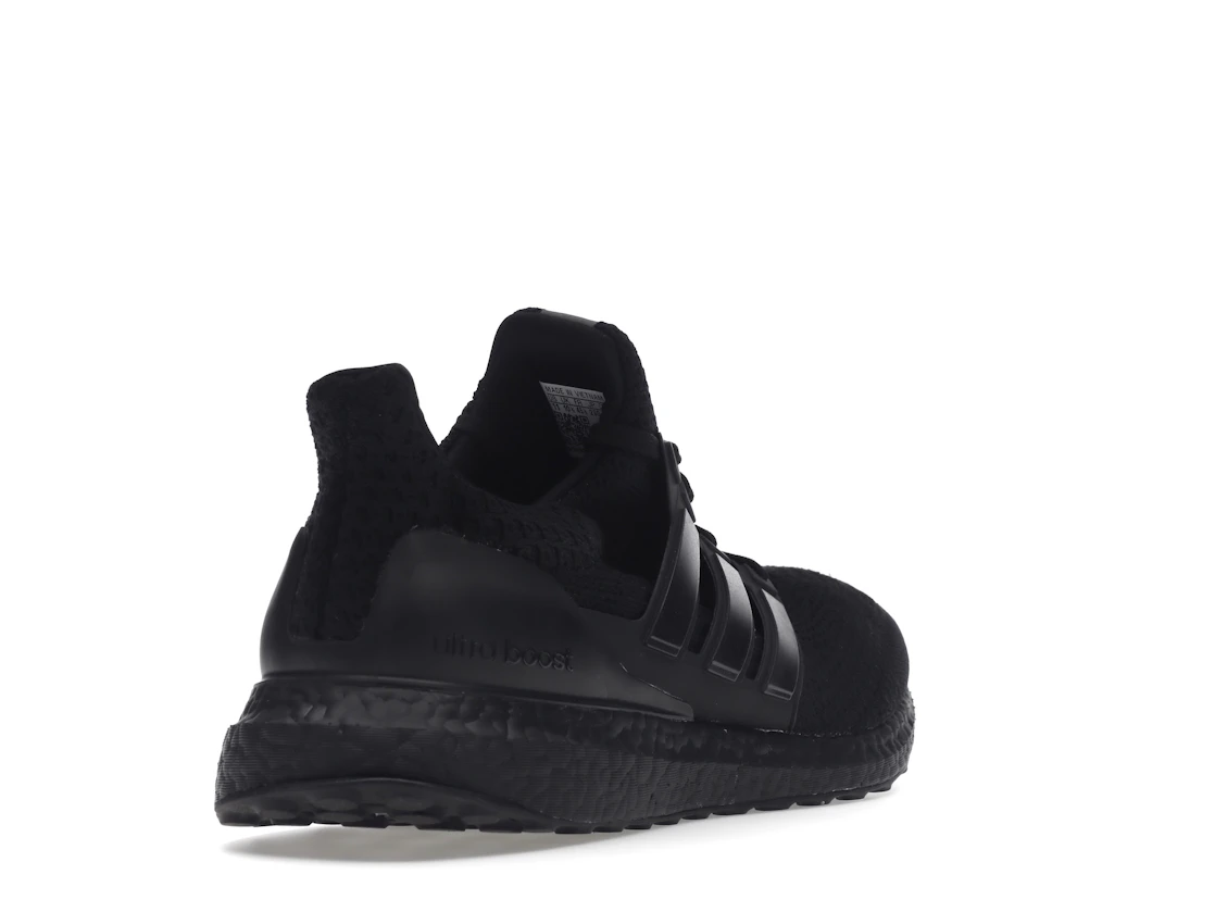 adidas Ultra Boost 5.0 DNA Triple Black