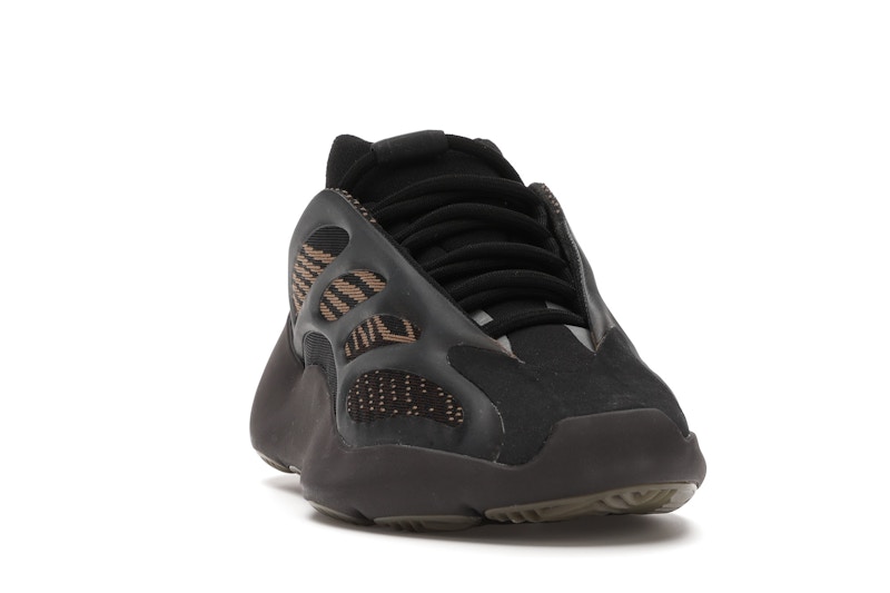 adidas Yeezy 700 V3 Clay Brown