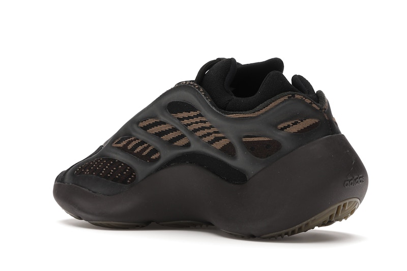 adidas Yeezy 700 V3 Clay Brown
