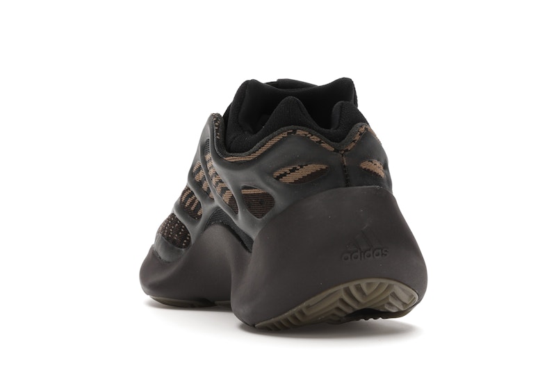 adidas Yeezy 700 V3 Clay Brown