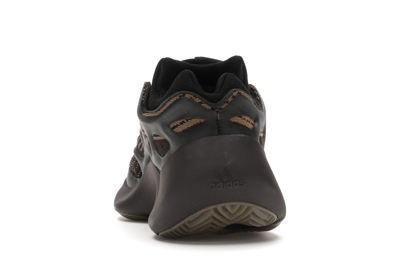 adidas Yeezy 700 V3 Clay Brown