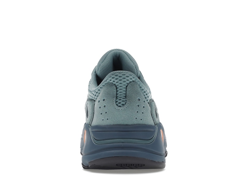 adidas Yeezy Boost 700