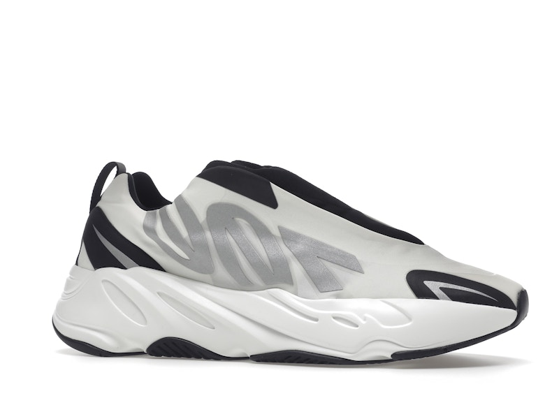 adidas Yeezy Boost 700 MNVN Laceless Analog