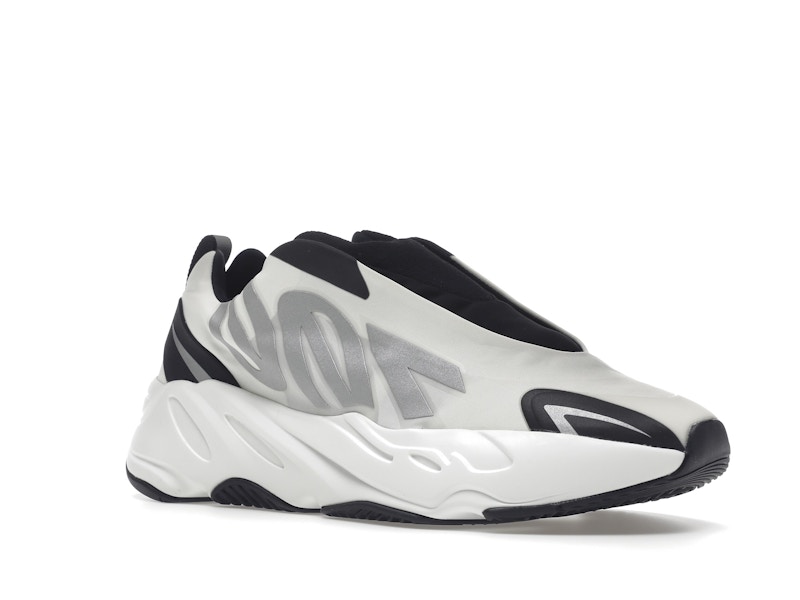 adidas Yeezy Boost 700 MNVN Laceless Analog