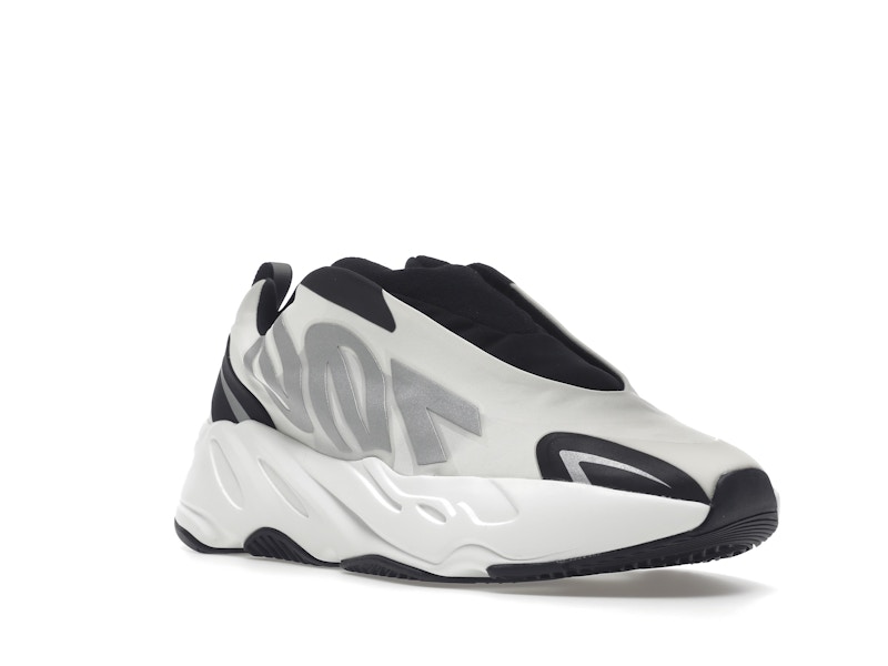 adidas Yeezy Boost 700 MNVN Laceless Analog