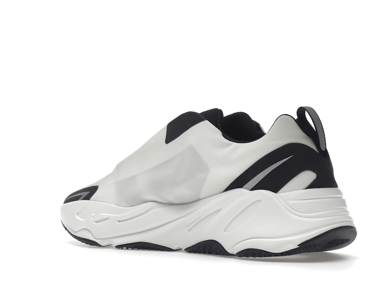 adidas Yeezy Boost 700 MNVN Laceless Analog