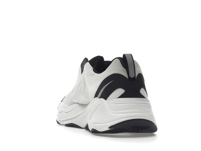 adidas Yeezy Boost 700 MNVN Laceless Analog