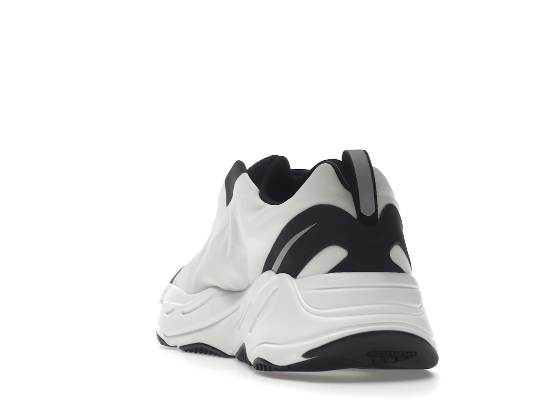 adidas Yeezy Boost 700 MNVN Laceless Analog