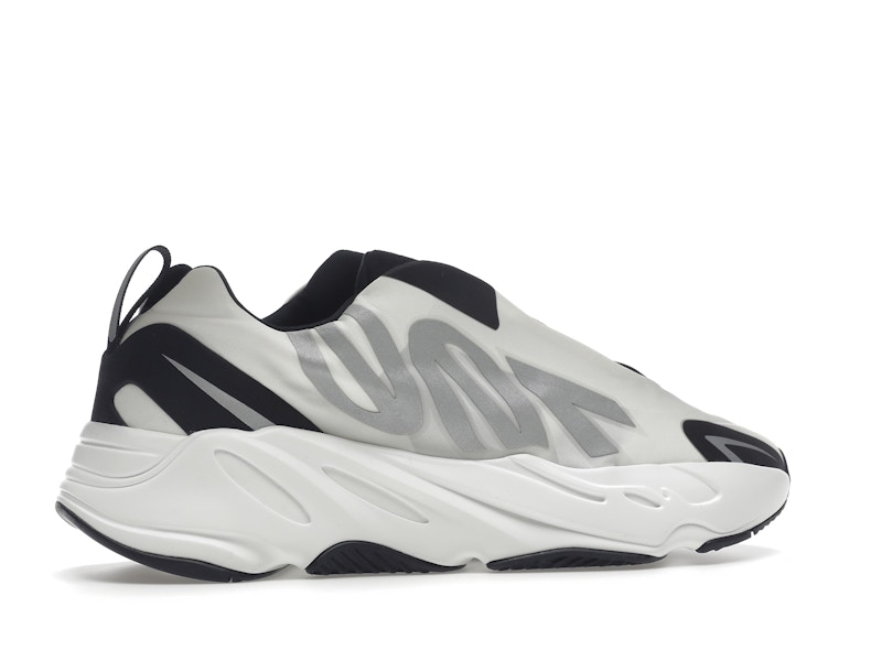 adidas Yeezy Boost 700 MNVN Laceless Analog