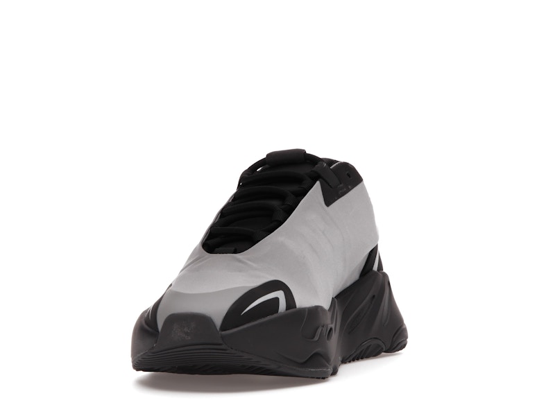 adidas Yeezy Boost 700 MNVN Metallic