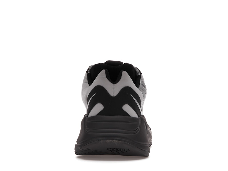 adidas Yeezy Boost 700 MNVN