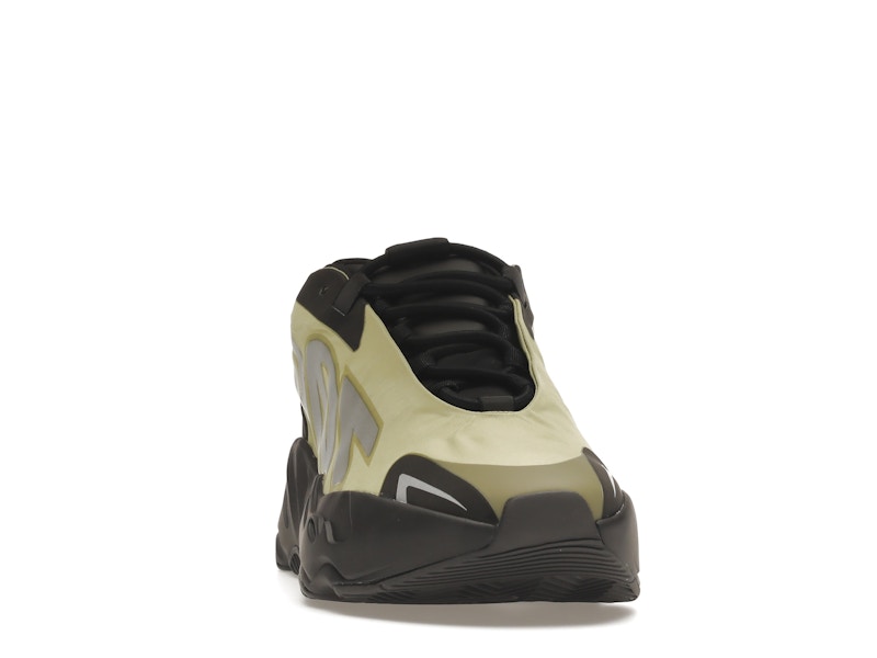 adidas Yeezy Boost 700 MNVN Resin