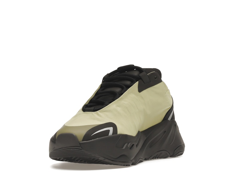 adidas Yeezy Boost 700 MNVN Resin