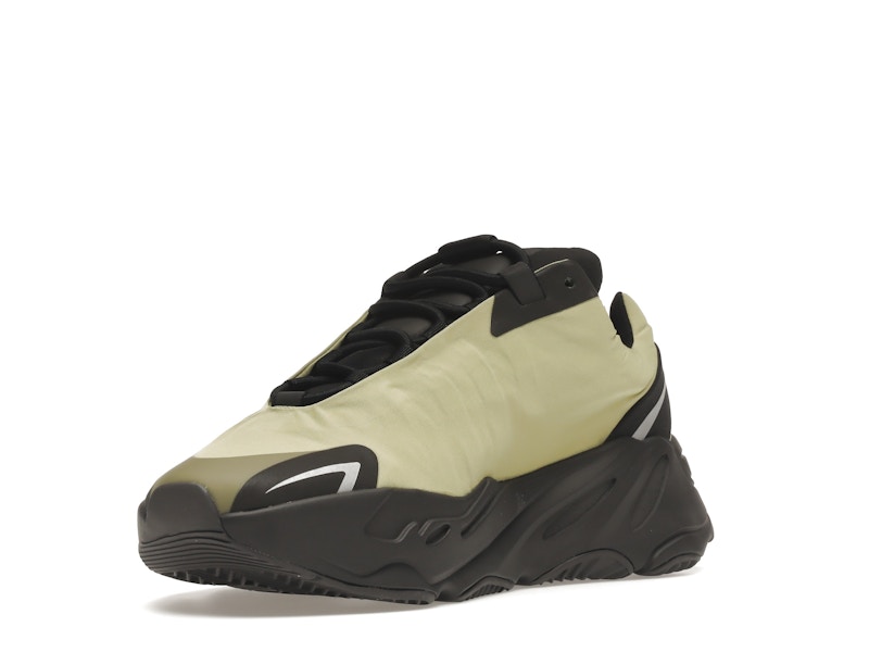 adidas Yeezy Boost 700 MNVN Resin