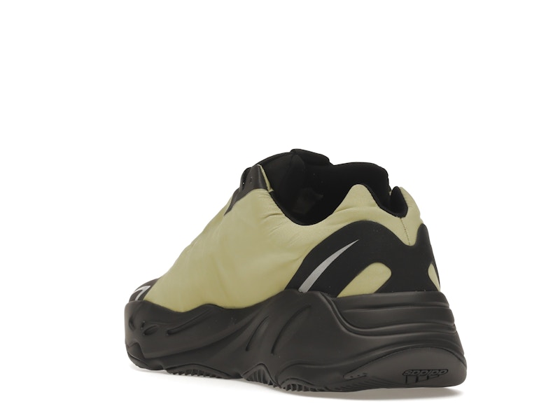 adidas Yeezy Boost 700 MNVN Resin