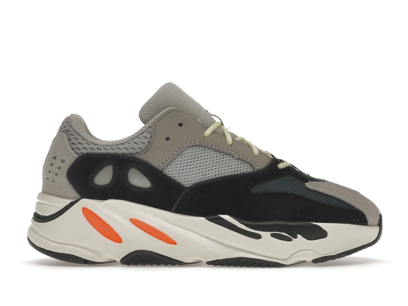 yeezy boost 700 wave runner靴/シューズ