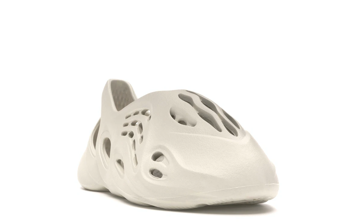 adidas Yeezy Foam RNNR Ararat