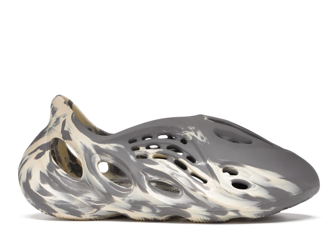 adidas Yeezy Foam RNNR MXT Moon Gray